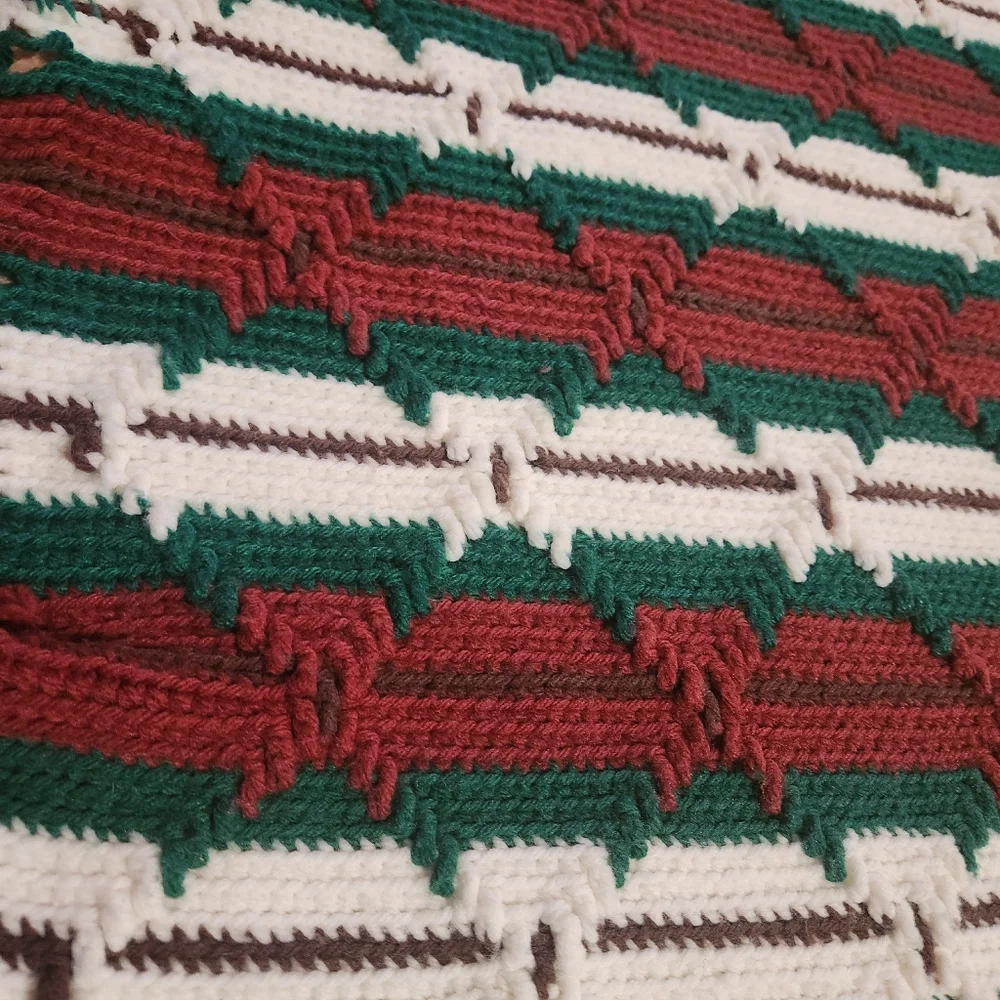 Vintage Handmade Crocheted Granny Afghan 70's Raised Ridge Blanket Southwest Lg